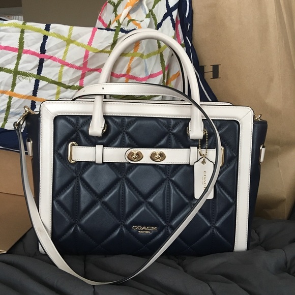 Coach Swagger 27 handbag! - Picture 6 of 6